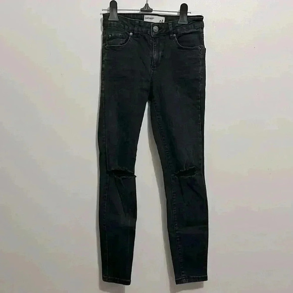 ❤️Garage Black Taille Mi-Haute knee ripped Mid-Rise jeans size  1 - Picture 2 of 3